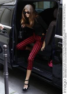 September 26, 2017 - Paris, Ile de France, France - Model Kaia Gerber arrives at a shop on September 26, 2017 in Paris, France. Paris France  - ZUMAn230 20170926_zaa_n230_285 Copyright: xMehdixTaamallahx