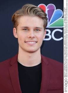 September 26, 2017 - Hollywood, CA, U.S. - 26 September 2017 - Hollywood, California - Logan Shroyer. This Is Us Season 2 Premiere held at Neuehouse Hollywood in Hollywood. Photo Credit: AdMedia Hollywood U.S. - ZUMAa123 20170926_zaa_a123_103 Copyright: xBirdiexThompsonx