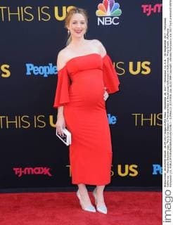 September 26, 2017 - Hollywood, CA, U.S. - 26 September 2017 - Hollywood, California - Alexandra Breckenridge. This Is Us Season 2 Premiere held at Neuehouse Hollywood in Hollywood. Photo Credit: AdMedia Hollywood U.S. - ZUMAa123 20170926_zaa_a123_094 Copyright: xBirdiexThompsonx