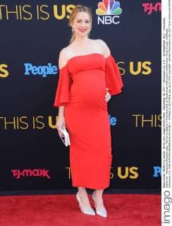 September 26, 2017 - Hollywood, CA, U.S. - 26 September 2017 - Hollywood, California - Alexandra Breckenridge. This Is Us Season 2 Premiere held at Neuehouse Hollywood in Hollywood. Photo Credit: AdMedia Hollywood U.S. - ZUMAa123 20170926_zaa_a123_076 Copyright: xBirdiexThompsonx