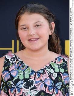 September 26, 2017 - Hollywood, CA, U.S. - 26 September 2017 - Hollywood, California - Mackenzie Hancsicsak. This Is Us Season 2 Premiere held at Neuehouse Hollywood in Hollywood. Photo Credit: AdMedia Hollywood U.S. - ZUMAa123 20170926_zaa_a123_063 Copyright: xBirdiexThompsonx