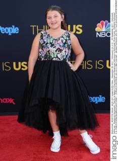 September 26, 2017 - Hollywood, CA, U.S. - 26 September 2017 - Hollywood, California - Mackenzie Hancsicsak. This Is Us Season 2 Premiere held at Neuehouse Hollywood in Hollywood. Photo Credit: AdMedia Hollywood U.S. - ZUMAa123 20170926_zaa_a123_066 Copyright: xBirdiexThompsonx