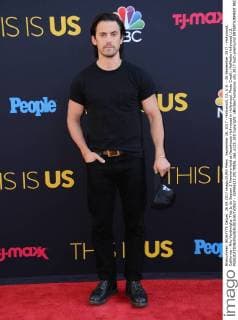 September 26, 2017 - Hollywood, CA, U.S. - 26 September 2017 - Hollywood, California - Milo Ventimiglia. This Is Us Season 2 Premiere held at Neuehouse Hollywood in Hollywood. Photo Credit: AdMedia Hollywood U.S. - ZUMAa123 20170926_zaa_a123_020 Copyright: xBirdiexThompsonx