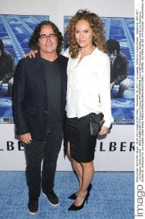 September 26, 2017 - Los Angeles, California, United States - September 26th 2017 - Los Angeles, California USA - BRAD SILBERLING (A Director) Actress AMY BRENNEMAN at the HBO Documentary Spielberg held on the Paramount Studios lot, Hollywood CA. Los Angeles United States - ZUMAf05_ 20170926_zaf_f05_010 Copyright: xPaulxFentonx