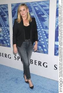 September 26, 2017 - Los Angeles, California, United States - September 26th 2017 - Los Angeles, California USA - Actress JESSICA CAPSHAW the HBO Documentary Spielberg held on the Paramount Studios lot, Hollywood CA. Los Angeles United States - ZUMAf05_ 20170926_zaf_f05_037 Copyright: xPaulxFentonx
