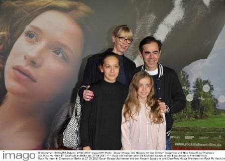 Oscar Uta Hansen with the Children Josephine and Elise Arrival to Premiere from Rock My Heart in Cinemaxx in Berlin at 27 09 2017