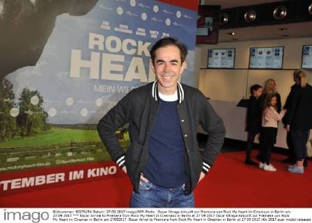 Oscar Arrival to Premiere from Rock My Heart in Cinemaxx in Berlin at 27 09 2017