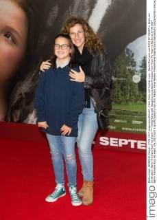 Clelia Sarto with Daughter Luna Berlin Premiere from Rock My Heart in Berlin at 27 09 2017 Berlin Premiere Rock My Heart