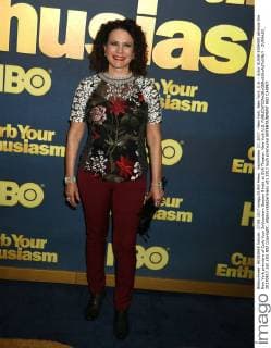 September 27, 2017 - New York, New York, U.S. - Actor SUSIE ESSMAN attends the New York premiere of Curb Your Enthusiasm Season 9 held at SVA Theater. New York U.S. - ZUMAk03_ 20170927_zaf_k03_002 Copyright: xNancyxKaszermanx