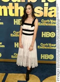 September 27, 2017 - New York, New York, U.S. - Actor CAZZIE DAVID attends the New York premiere of Curb Your Enthusiasm Season 9 held at SVA Theater. New York U.S. - ZUMAk03_ 20170927_zaf_k03_013 Copyright: xNancyxKaszermanx