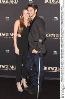Matthias Zimmermann VfB Stuttgart with Wife Lea Germany Stuttgart Event Premiere Bodyguard the Musical at 28 09 2017 Stage Palladium Theatre