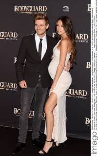 Joern Schlönvoigt Actor U a GZSZ with Girlfriend Hanna Weig Germany Stuttgart Event Premiere Bodyguard the Musical at 28 09 2017 Stage Palladium Theatre