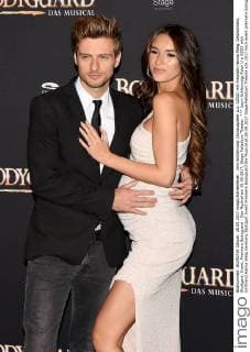 Joern Schlönvoigt Actor U a GZSZ with Girlfriend Hanna Weig Germany Stuttgart Event Premiere Bodyguard the Musical at 28 09 2017 Stage Palladium Theatre