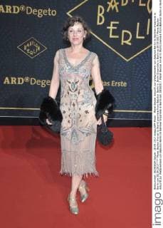 Meret Becker Arrival to World premiere from Babylon Berlin in Berlin Ensamble in Berlin at 28 09 2017