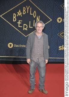 Dani Levy Arrival to World premiere from Babylon Berlin in Berlin Ensamble in Berlin at 28 09 2017