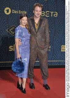 Hannah Herzsprung Lars Eidinger Arrival to World premiere from Babylon Berlin in Berlin Ensamble in Berlin at 28 09 2017