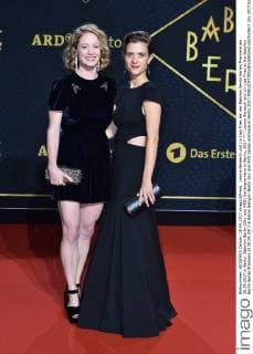 Leonie Benesch and Liv Lisa Fries at the Babylon Berlin Series Premiere at 28 09 2017 in Berlin Babylon Berlin Sky and ARD Series premiere in Berlin 2017