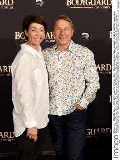Richy Mueller Actor Crime scene Stuttgart with Wife Christl Germany Stuttgart Event Premiere Bodyguard the Musical at 28 09 2017 Stage Palladium Theatre