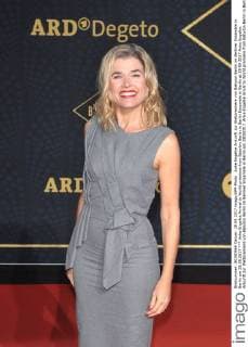 Anke Engelke Arrival to World premiere from Babylon Berlin in Berlin Ensamble in Berlin at 28 09 2017