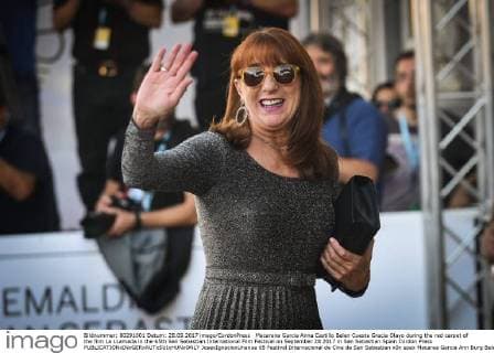 Macarena Garcia Anna Castillo Belen Cuesta Gracia Olayo during the red carpet of the film La LLamada in the 65th San Sebastian International Film Festival on September 28 2017 in San Sebastian Spain Cordon Press  JosexIgnacioxUnanue 65 Festival Internacional de Cine de San Sebastian