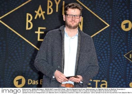 Dennis Gansel Arrival to World premiere from Babylon Berlin in Berlin Ensamble in Berlin at 28 09 2017