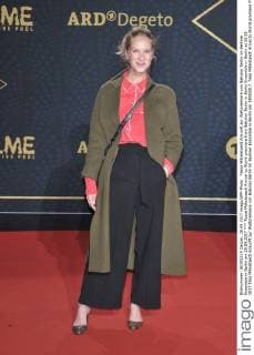Tessa Mittelstaedt Arrival to World premiere from Babylon Berlin in Berlin Ensamble in Berlin at 28 09 2017