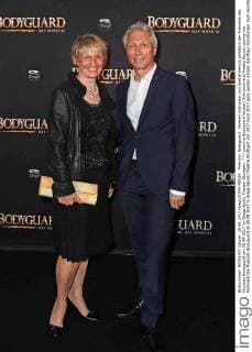 premire Bodyguard Norbert Schramm and Anette Gersch during the Premiere the Musicals Bodyguard at 28 09 2017 in Stage Apollo Theatre Stuttgart