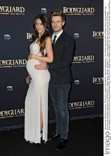 premire Bodyguard Joern Schlönvoigt and his Fiancee Hanna Weig during the Premiere the Musicals Bodyguard at 28 09 2017 in Stage Apollo Theatre Stuttgart