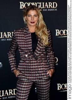 premire Bodyguard Giulia Seal during the Premiere the Musicals Bodyguard at 28 09 2017 in Stage Apollo Theatre Stuttgart