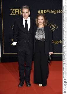 Sebastian Blomberg with Accompaniment at the Premiere the Television series Babylon Berlin in Berlin Ensemble Berlin 28 09 2017 Foto:xF.xKernx xFuturexImage