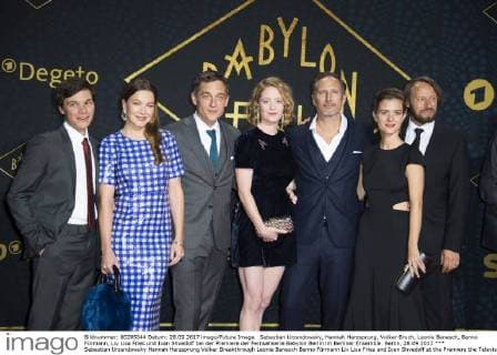 Sebastian Urzendowsky Hannah Herzsprung Volker Breakthrough Leonie Benesch Benno Fürmann Liv Lisa Fries and Ivan Shvedoff at the Premiere the Television series Babylon Berlin in Berlin Ensemble Berlin 28 09 2017 Foto:xF.xKernx xFuturexImage