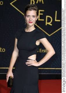 Liv Lisa Fries at the Premiere the Television series Babylon Berlin in Berlin Ensemble Berlin 28 09 2017 Foto:xF.xKernx xFuturexImage