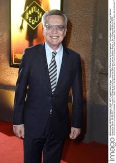 Thomas de Maizière at the Premiere the Television series Babylon Berlin in Berlin Ensemble Berlin 28 09 2017 Foto:xF.xKernx xFuturexImage