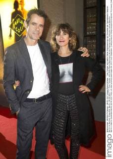 Tom Tykwer with Wife Marie Steinmann at the Premiere the Television series Babylon Berlin in Berlin Ensemble Berlin 28 09 2017 Foto:xF.xKernx xFuturexImage