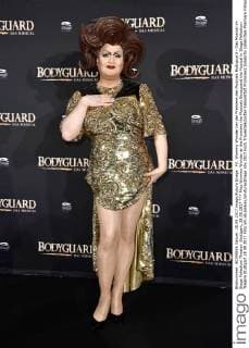 Miss Wommy Wonder at the Premiere the Musicals Bodyguard the Musical in Stage Palladium Theatre Stuttgart 28 09 2017 Foto:xN.xKubelkax xFuturexImage
