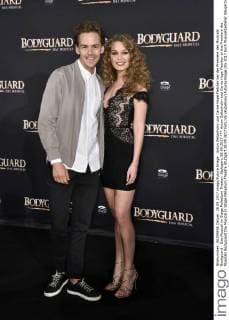 Anton Zetterholm and Carrie Hope Fletcher at the Premiere the Musicals Bodyguard the Musical in Stage Palladium Theatre Stuttgart 28 09 2017 Foto:xN.xKubelkax xFuturexImage