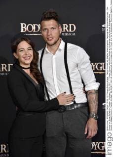 Daniel Ginczek with Wife Wiebke at the Premiere the Musicals Bodyguard the Musical in Stage Palladium Theatre Stuttgart 28 09 2017 Foto:xN.xKubelkax xFuturexImage