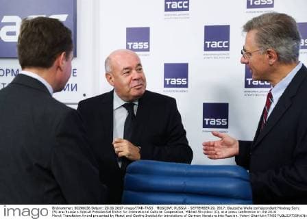MOSCOW, RUSSIA - SEPTEMBER 29, 2017: Deutsche Welle correspondent Miodrag Soric (R) and Russia s Special Presidential Envoy for International Cultural Cooperation, Mikhail Shvydkoi (C), at a press conference on the 2018 Merck Translation Award presented by Merck and Goethe Institut for translations of German literature into Russian. Valery Sharifulin TASS  TS062659