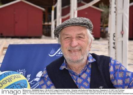 Artists and Cartoonist Peter Gaymann Pseudonym P Gay at press conference Cologne Artists over at 29 09 2017 the Cologne Beach Volleyball Asset Playa in Cologne to 20 years Anniversary 20 from them Painted Molten Balls