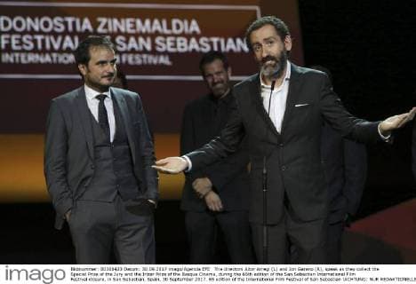 The directors Aitor Arregi (L) and Jon Garano (R), speak as they collect the Special Prize of the Jury and the Irízar Prize of the Basque Cinema, during the 65th edition of the San Sebastian International Film Festival closure, in San Sebastian, Spain, 30 September 2017. 65 edition of the International Film Festival of San Sebastian !ACHTUNG: NUR REDAKTIONELLE NUTZUNG!  Copyright: xJavierxEtxezarretax GRA303 20170930-636424097253704784