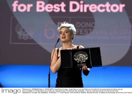 Anahi Berneri with the Silver Shell for the best Director at Alanis at the Closing ceremonies with Award ceremony on the 65 International Film Festival San Sebastian Festival Nacional de Cine de Donostia San Sebastian in Kursaal San Sebastian 30 09 2017 Foto:xC.xNiehausx xFuturexImage