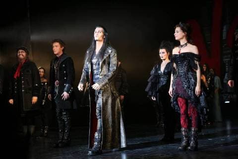 Premiere Dance the Vampire Vienna Ronacher 30 09 2017 Raphael big Drew Sarich Diana