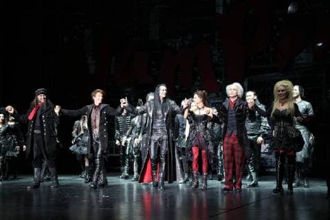 Premiere Dance the Vampire Vienna Ronacher 30 09 2017 Raphael big Drew Sarich Diana Sebastian