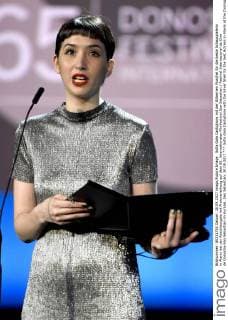 Sofia Gala Castiglione with the Silver Shell for the best Actress in Alanis at the Closing ceremonies with Award ceremony on the 65 International Film Festival San Sebastian Festival Nacional de Cine de Donostia San Sebastian in Kursaal San Sebastian 30 09 2017 Foto:xC.xNiehausx xFuturexImage