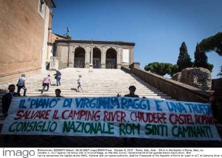 October 2, 2017 - Rome, Italy, Italy - Sit-in in the Capitol in Rome, Italy, on October 2, 2017 against the Roma plan of Virginia Raggi, so Marcello Zuinisi, representative of the gypsies Nation Association, after having denounced the Capitol at the ANAC, National anti-corruption authority, and the Prosecutor of the Republic of Rome for scam in ACT at Camping River on the basis of an alleged illicit use of European social funds, PON Metro 2014 †2020. Rome Italy - ZUMAn230 20171002_zaa_n230_196 Copyright: xAndreaxRonchinix