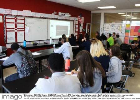 Youngsters attend a lecture at the SLAM, a charter academy which receives middle and high school students in Henderson, neighboring Las Vegas, Nevada, United States, 03 October 2017. Las Vegas is throwing into the victims of past Sunday s massacre with psychological support for children and families from schools, free rooms for the victims and their relatives from hotels and massive blood donations. Hotels, schols and cult centers throw into Las Vegas shooting victims !ACHTUNG: NUR REDAKTIONELLE NUTZUNG!  Copyright: xFelipexGuerrax VEG001 20171004-636426773485366411