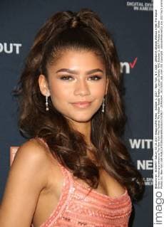 October 3, 2017 - New York, N.Y, USA - ZENDAYA attends Without a Net:The Digital Divide in America premiere at The New York Film Festival.The Walter Reade Theater, Lincoln Center, NYC.October 3, 2017.Photos by , Globe Photos Inc. New York USA - ZUMAms4_ 20171003_zaa_ms4_001 Copyright: xSoniaxMoskowitzx