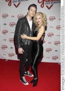 Alexander Jahnke and Veronika Riedl at the Premiere the Musicals Grease in more Theatre Hamburg 03 10 2017 Foto:xgbrcix xFuturexImage