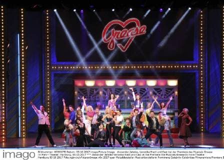 Alexander Jahnke Veronika Riedl and Cast at the Premiere the Musicals Grease in more Theatre Hamburg 03 10 2017 Foto:xgbrcix xFuturexImage