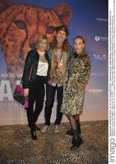 Gesine Cukrowski Matto Barefoot Andrea Sawatzki Arrival to World premiere from Malaika in Cinema Zoo Palace in Berlin at 04 10 2017